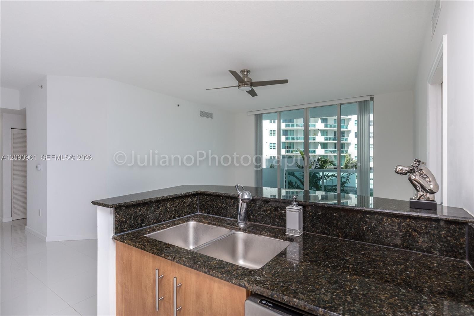 7910 Harbor Island Drive 507 — photo 10