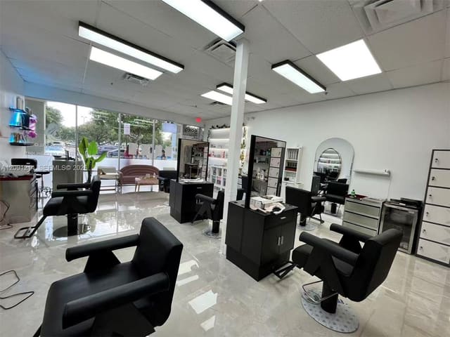 Stirling Road, Davie, FL 33314