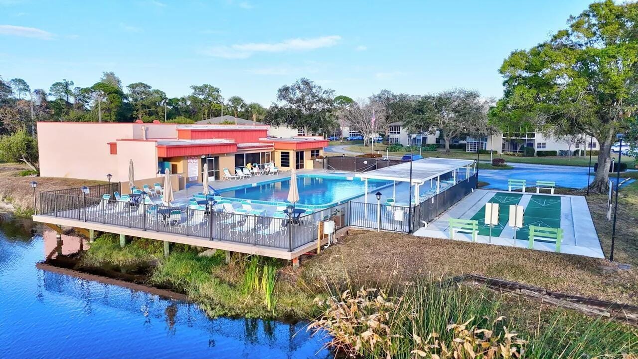 12 LAKE VISTA Trail 203, Port St. Lucie, FL 34952 photo 14