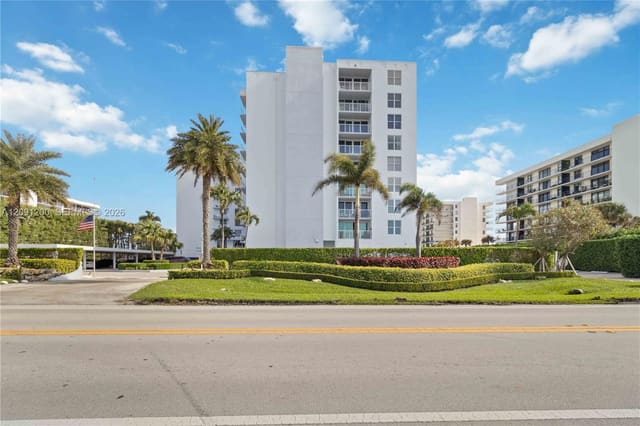 3450 S Ocean Boulevard 2030, Palm Beach, FL 33480