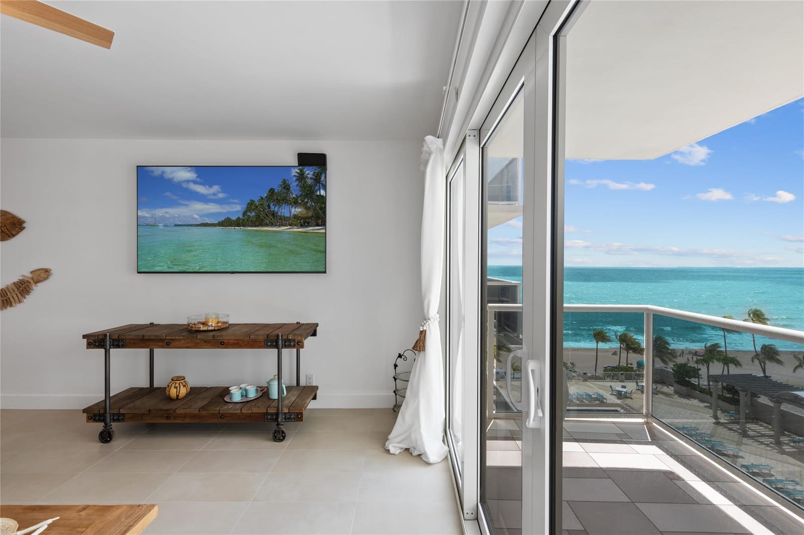 3500 GALT OCEAN Drive 604