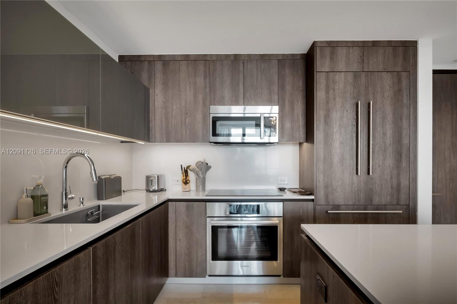 88 SW 7th Street 3205 — photo 8