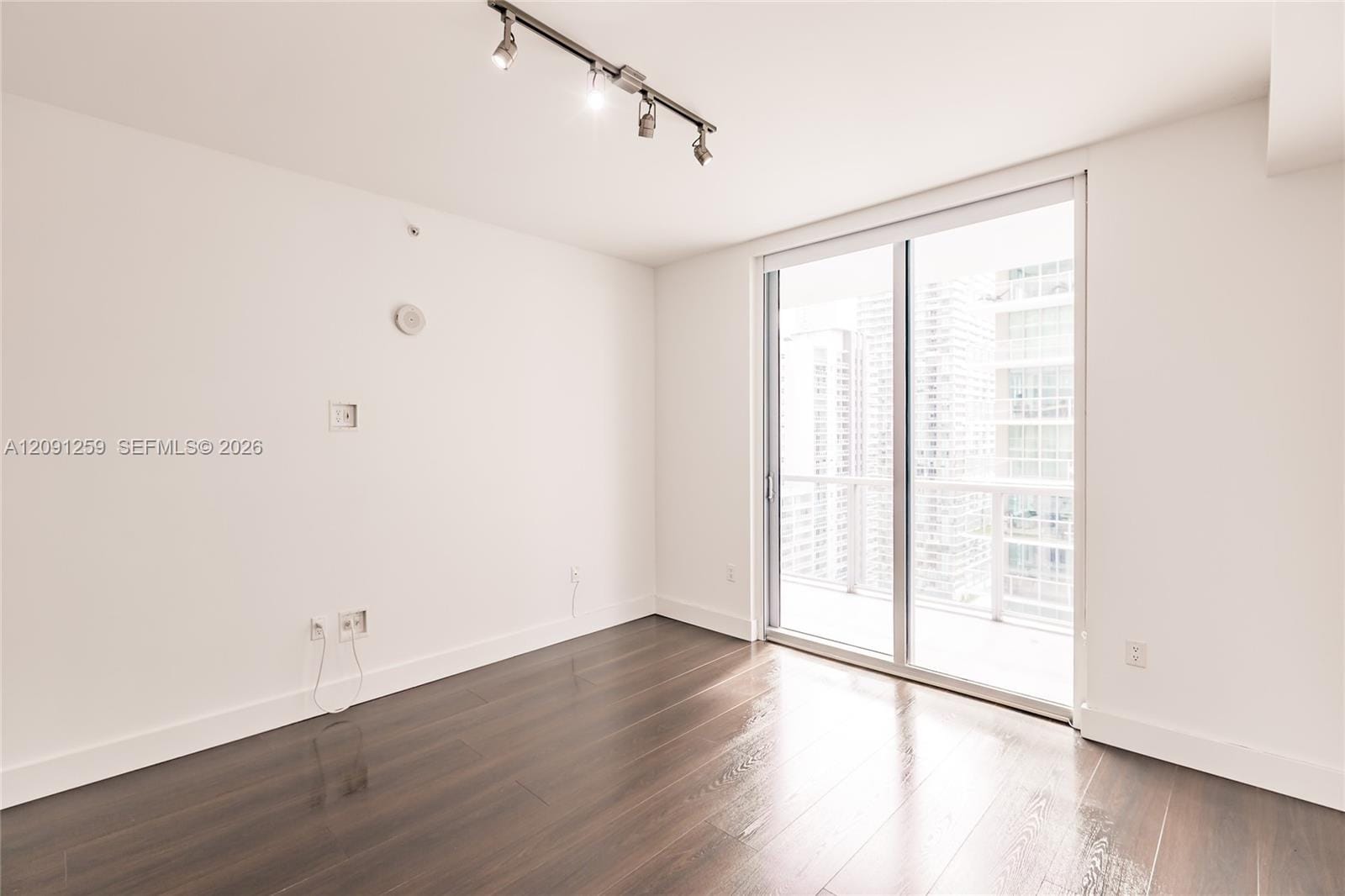 1111 SW 1st Avenue 3216 — photo 9