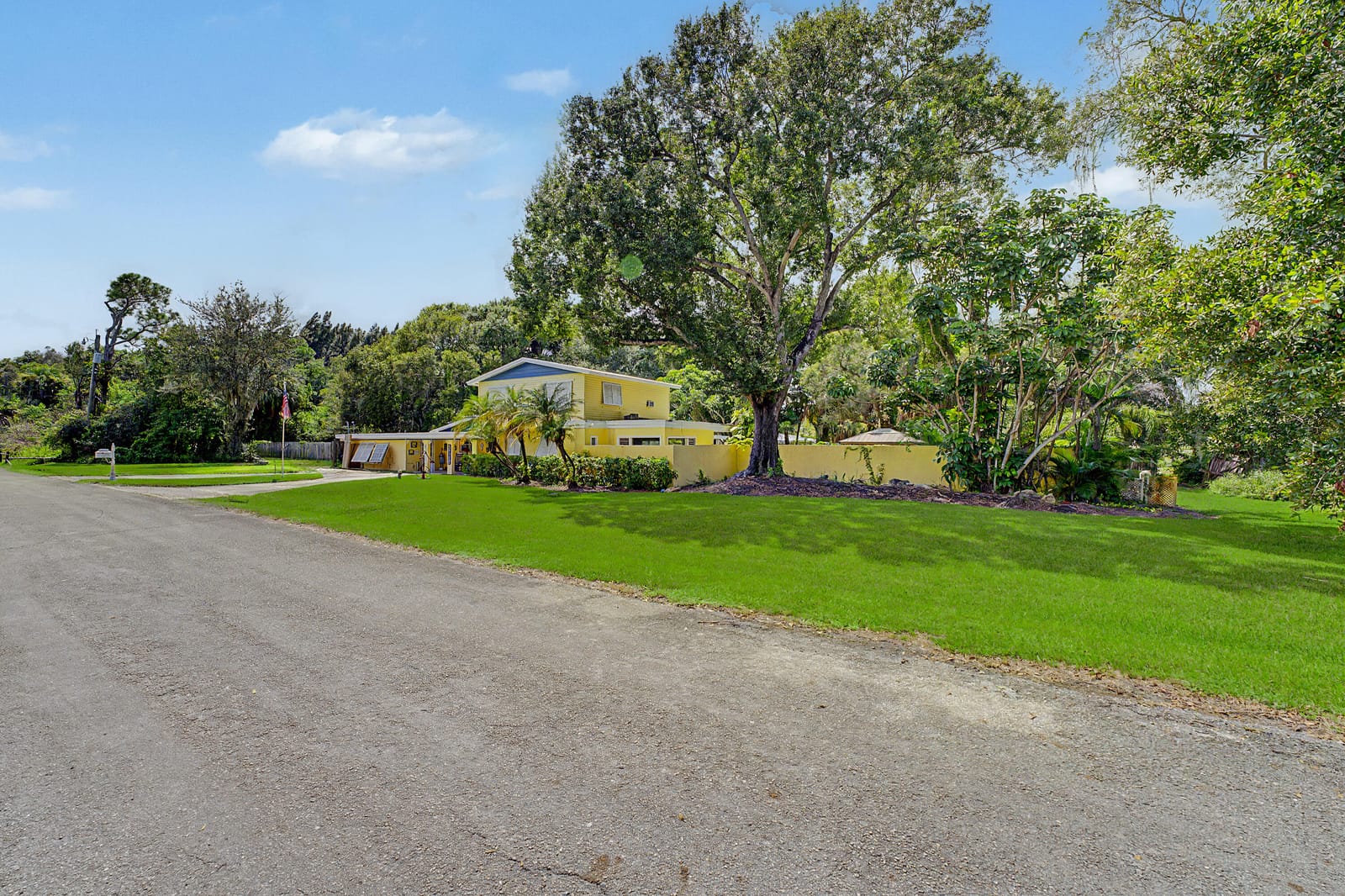 3117 Maravilla Boulevard — photo 3