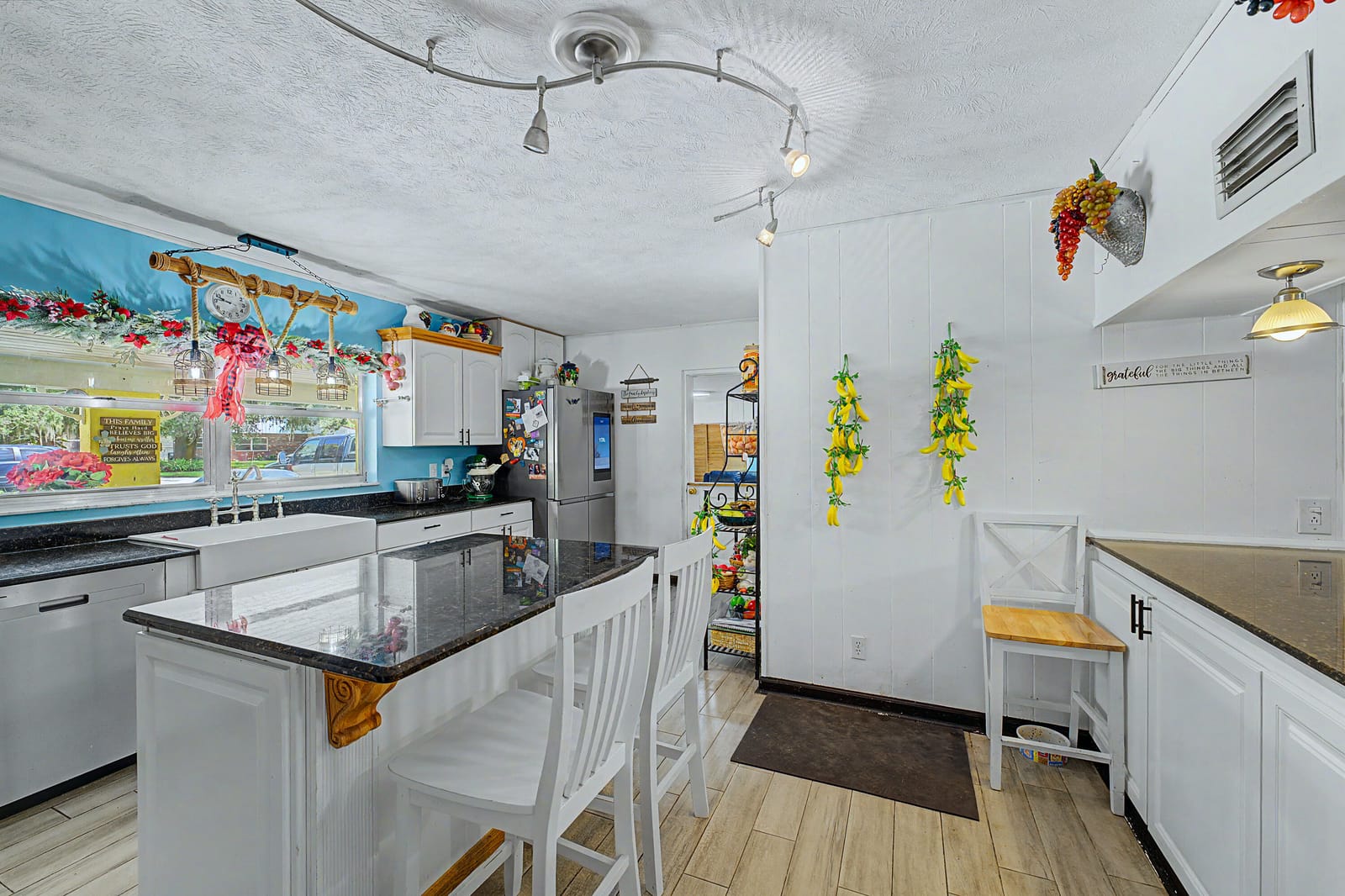 3117 Maravilla Boulevard — photo 10