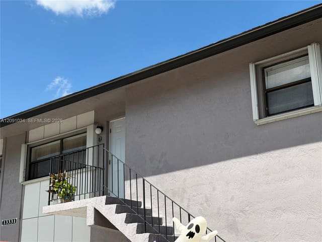 13331 SW 17th Lane 4-7, Miami, FL 33175