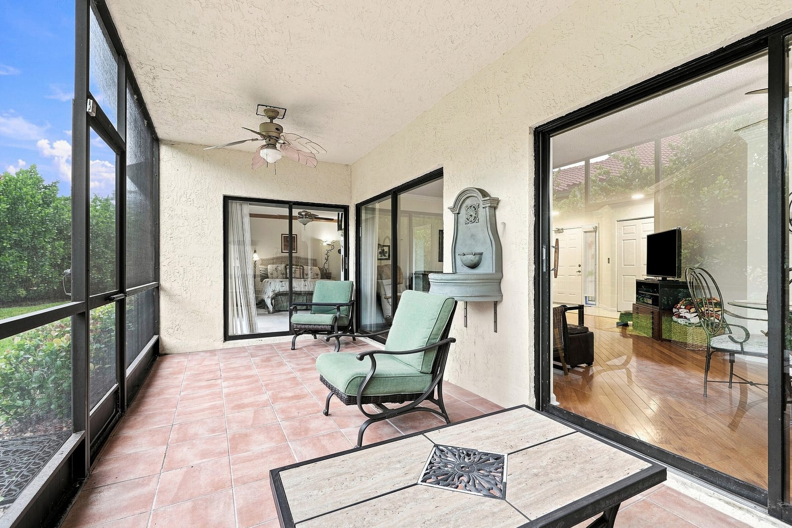 11 Lexington Lane E B — photo 11