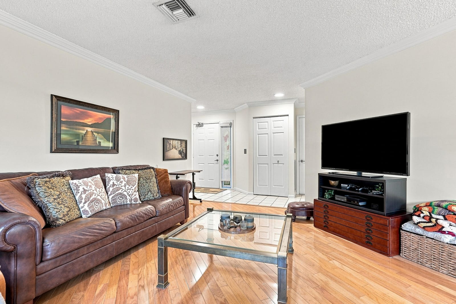 11 Lexington Lane E B — photo 6