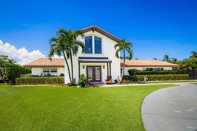 71 FAIRVIEW W, Tequesta, FL 33469