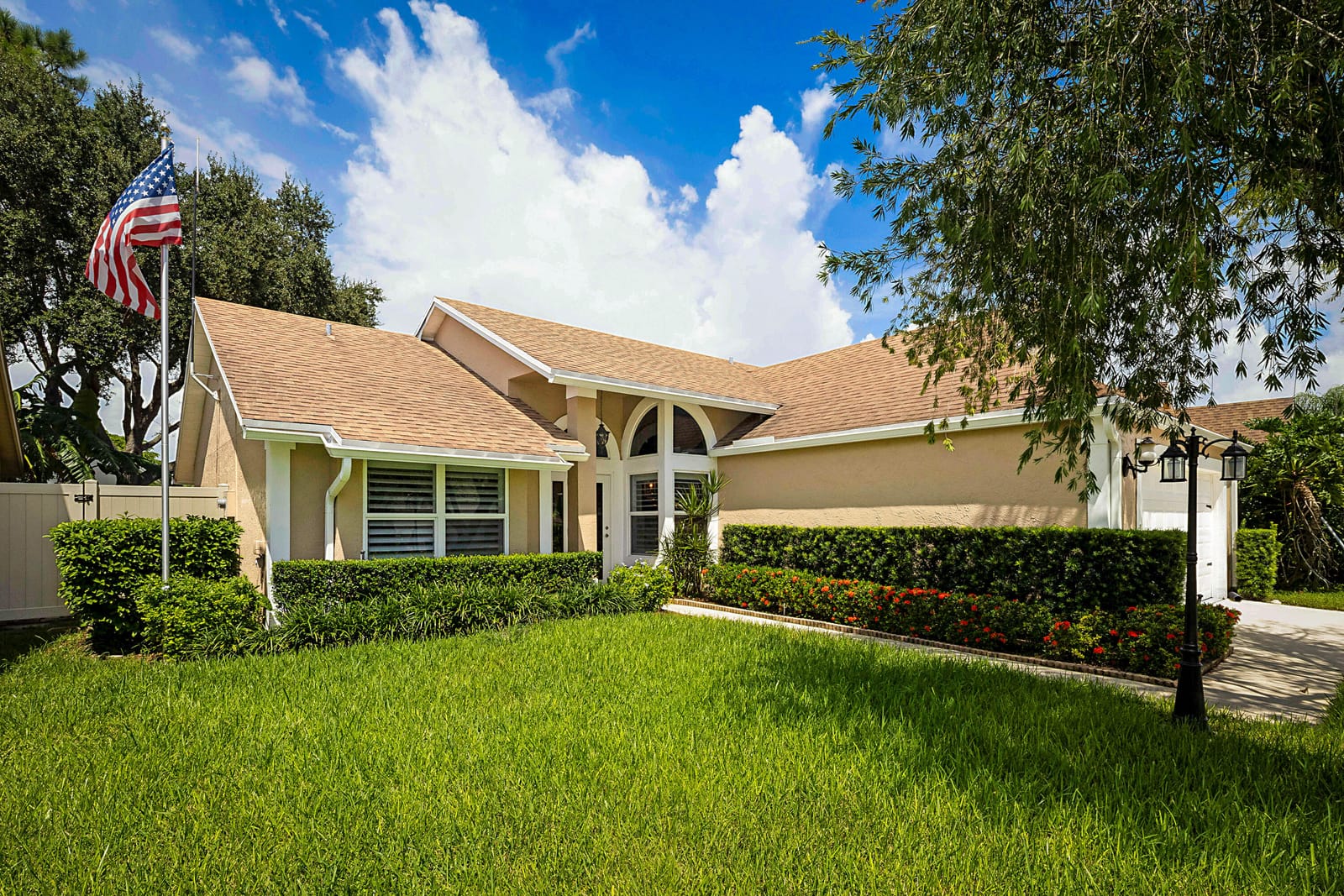 3 bedroom home for sale at 12981 Blue Lake, Wellington, FL 33414 — $569,000