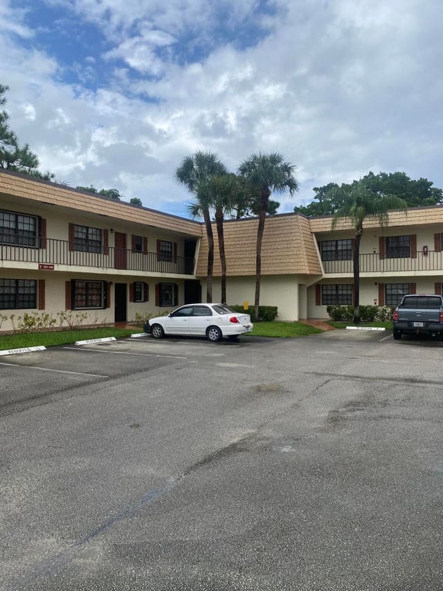 4177 OAK TERRACE Drive 4177, Greenacres, FL 33463