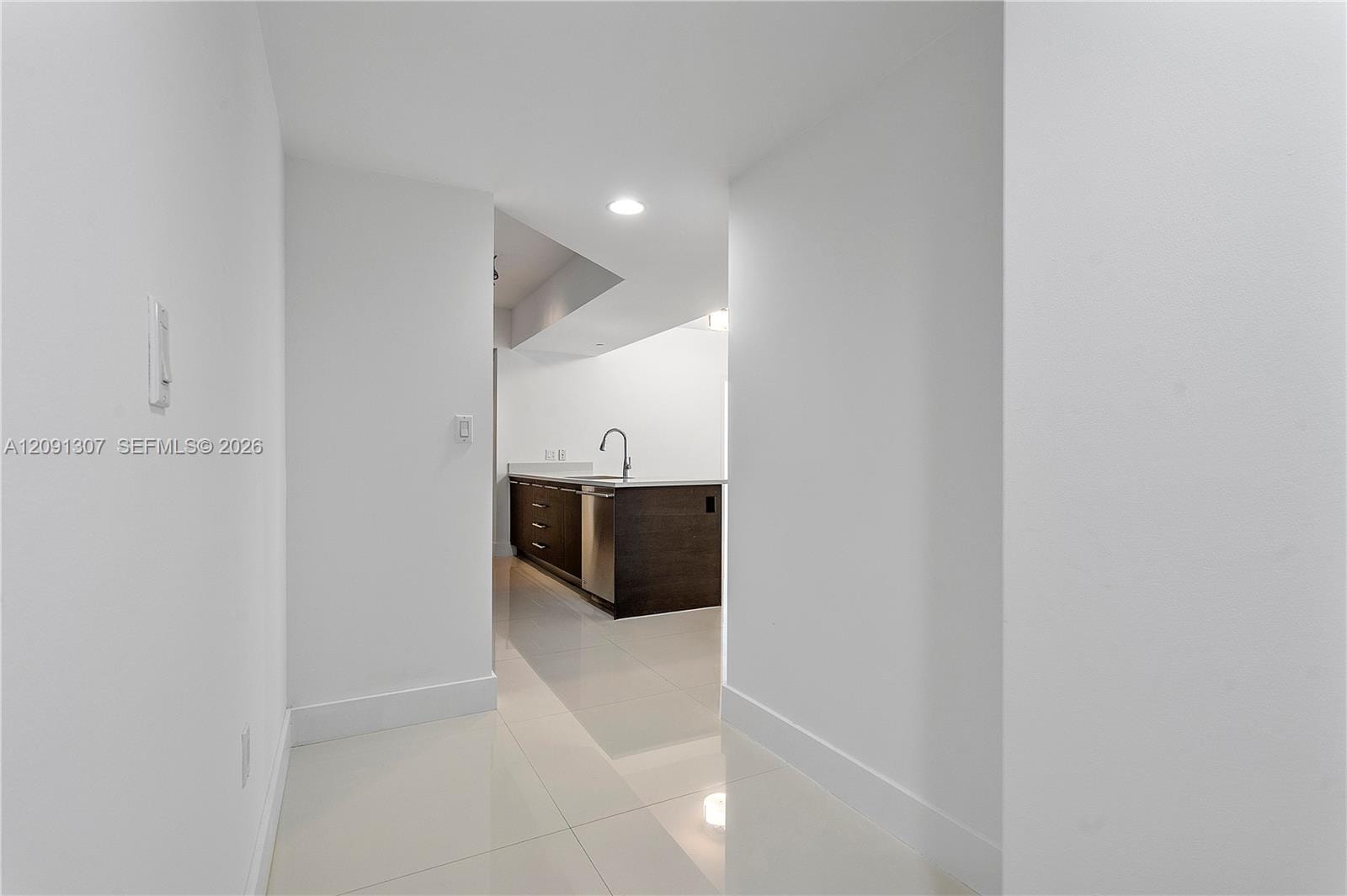 55 SE 6th Street 3605 — photo 2