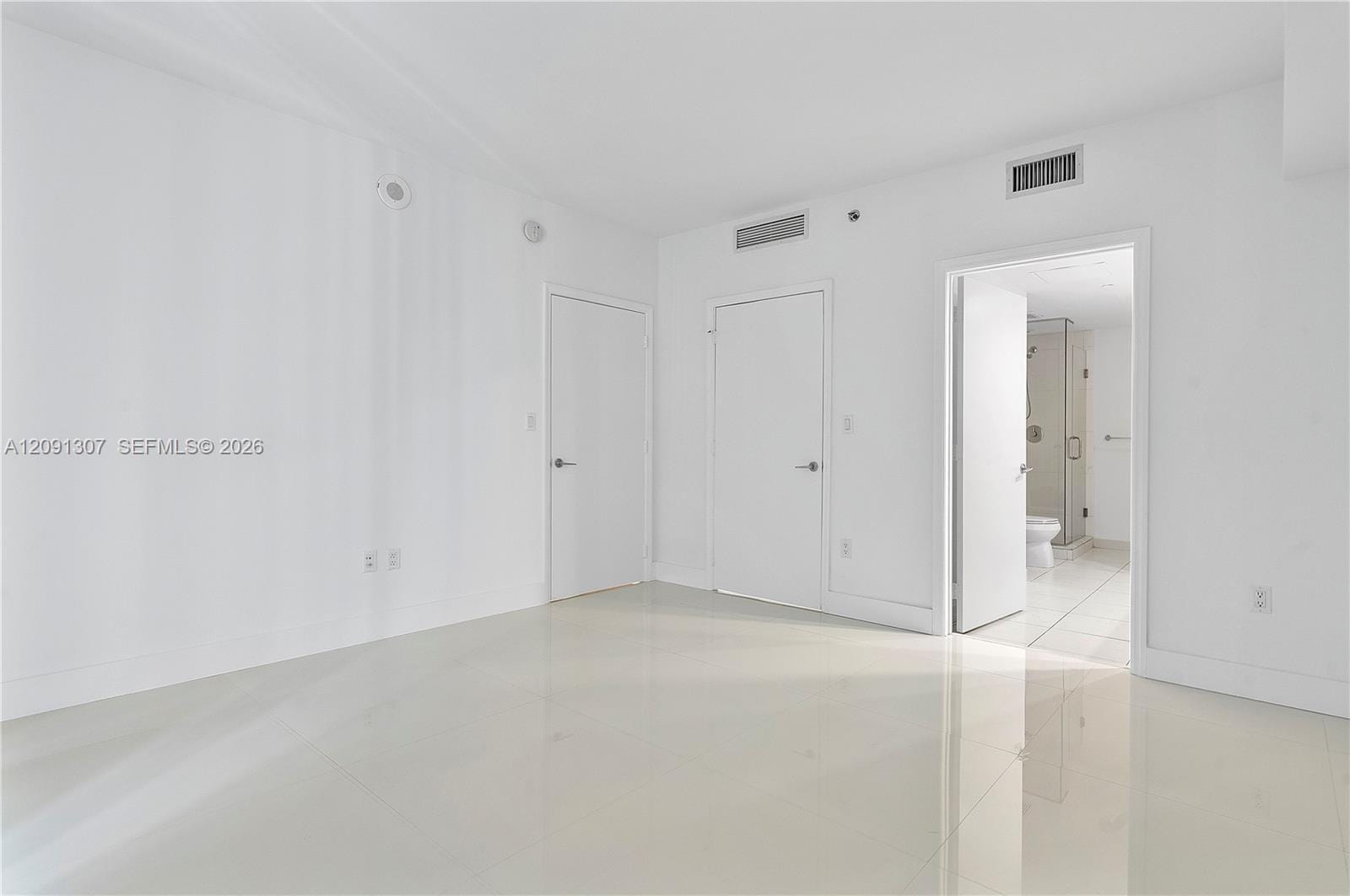 55 SE 6th Street 3605 — photo 11