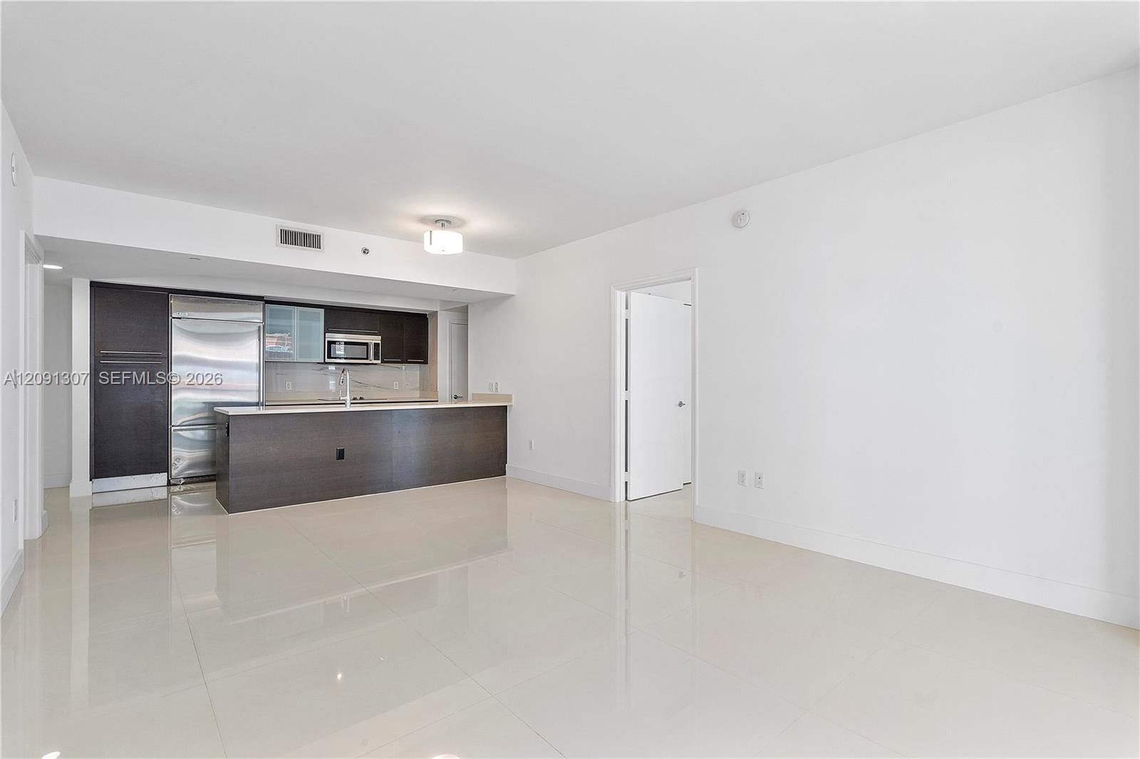 55 SE 6th Street 3605 — photo 8