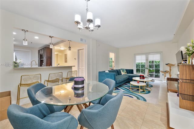 323 Navarre Avenue 101, Coral Gables, FL 33134