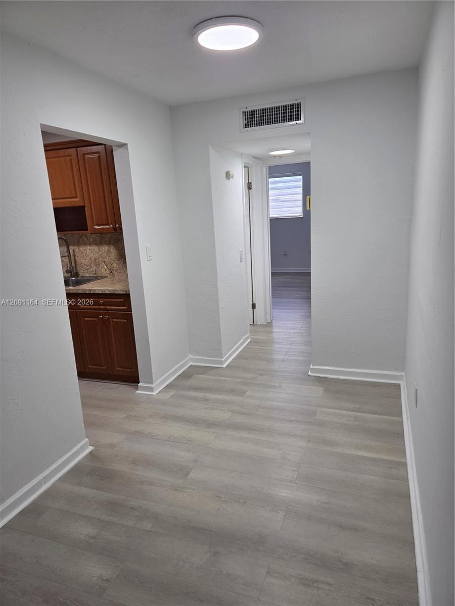 4655 Palm Avenue 222 — photo 8