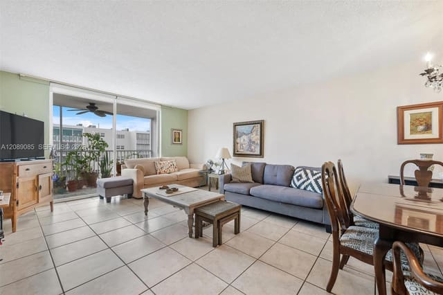 500 NE 12th Avenue 601, Hallandale Beach, FL 33009