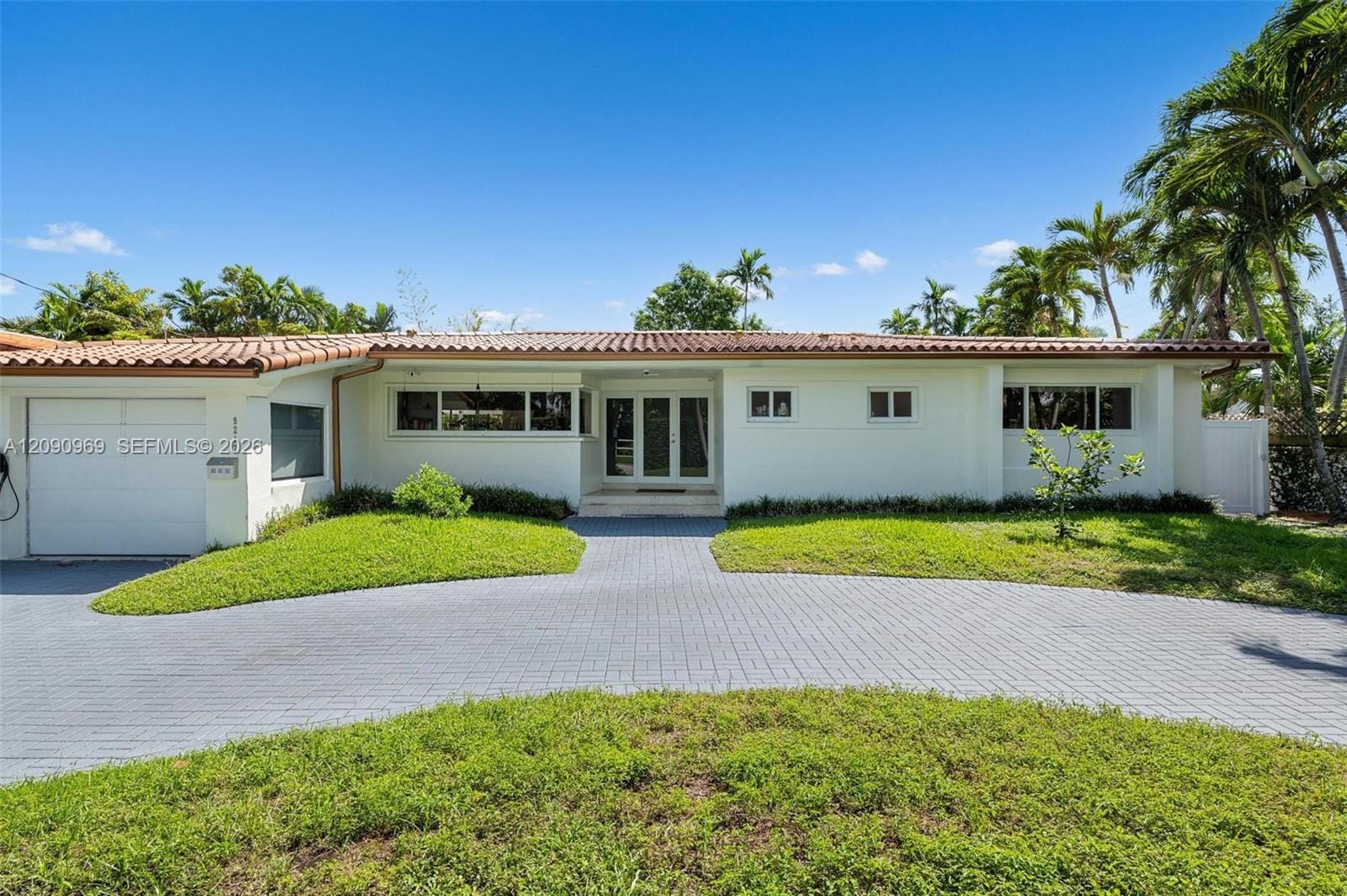 9217 Bay Drive — photo 2