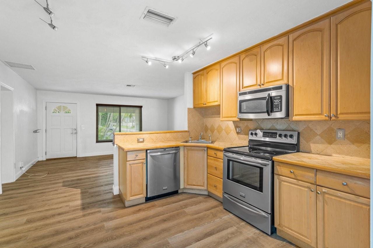 4528 SW 28TH Terrace, Dania Beach, FL 33312 photo 15