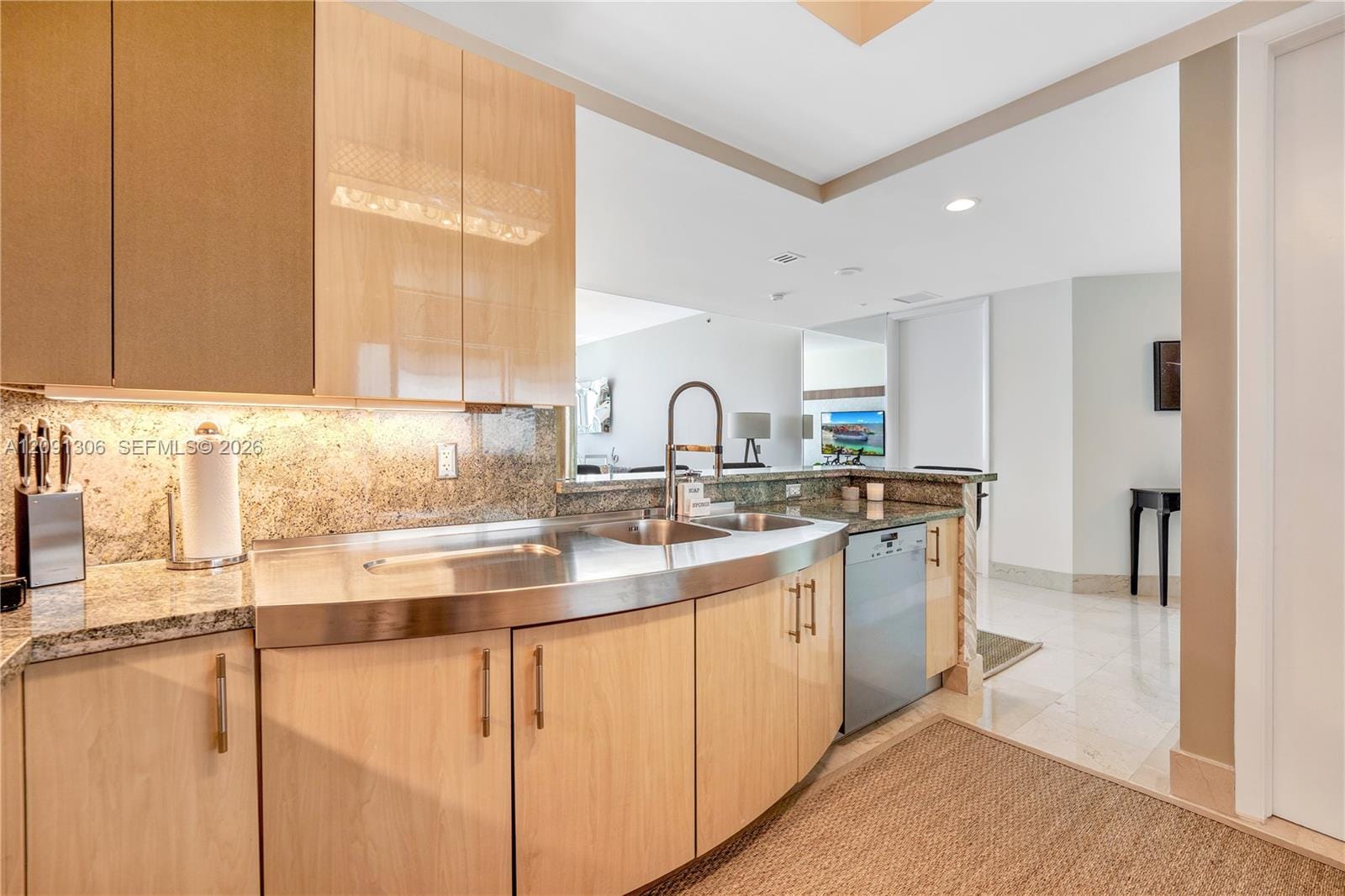 100 S Pointe Drive 2403, Miami Beach, FL 33139 photo 11
