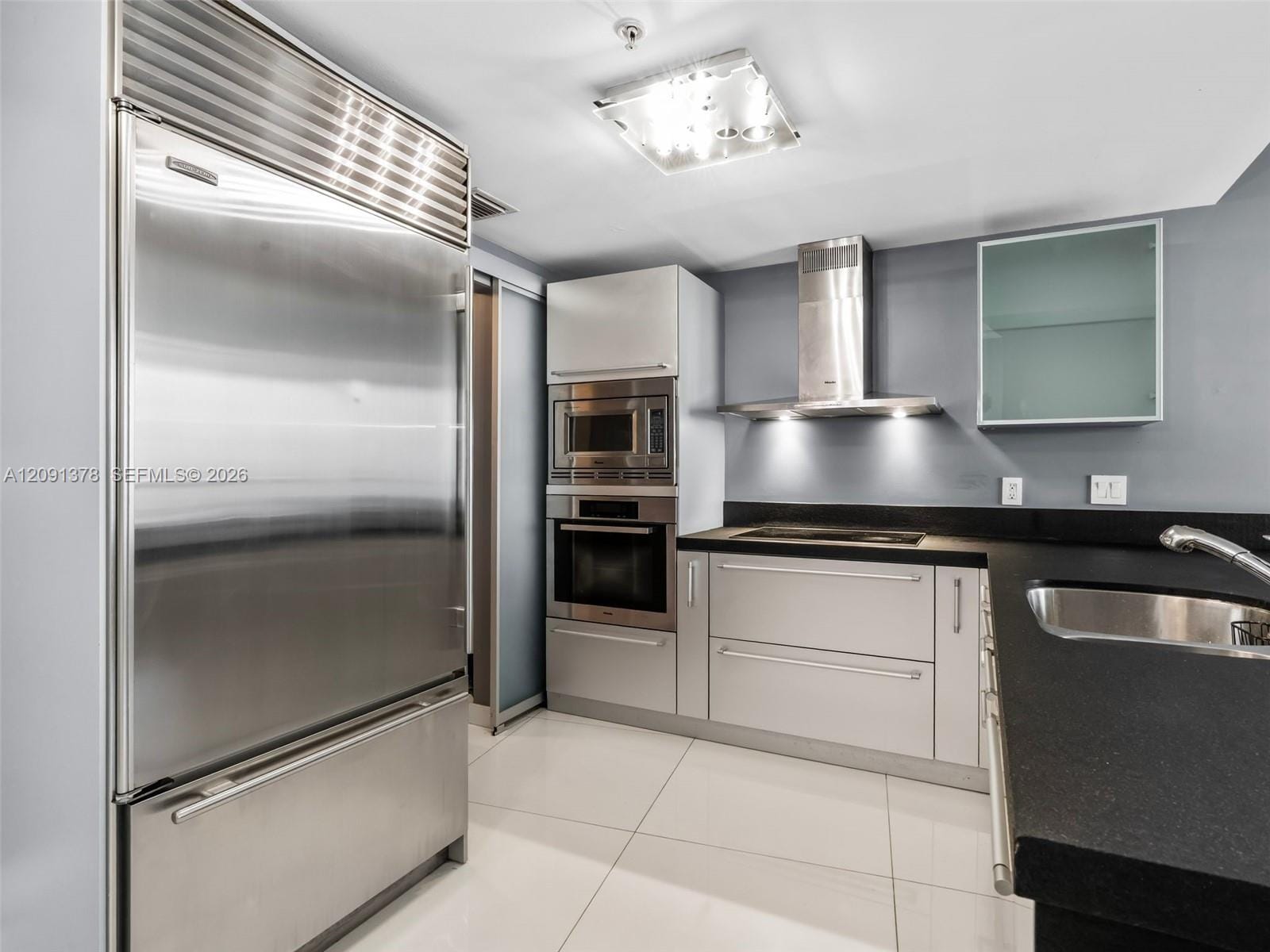 18201 Collins Avenue 5303 — photo 10