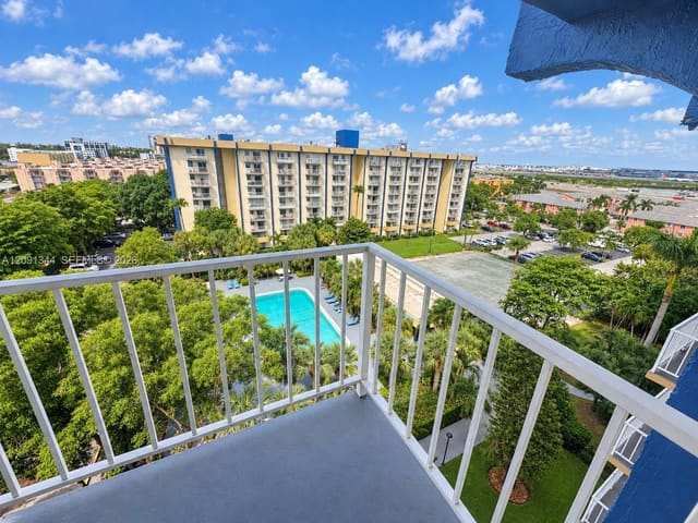 4550 NW 9th Street 901E, Miami, FL 33126