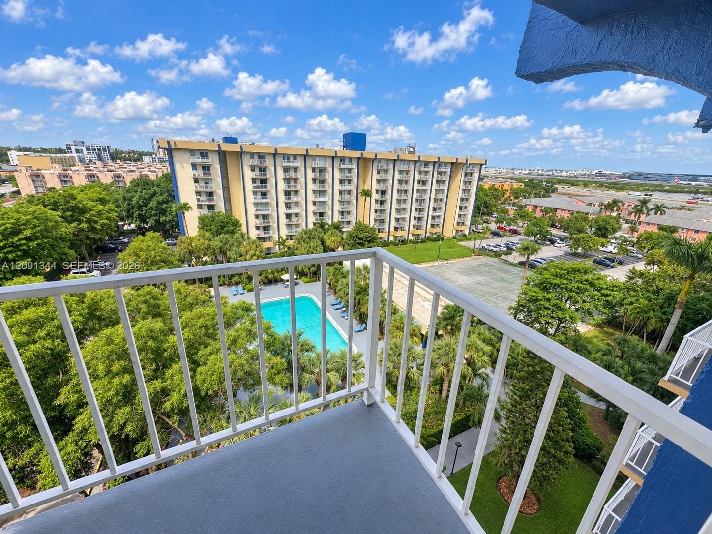 4550 NW 9th Street 901E