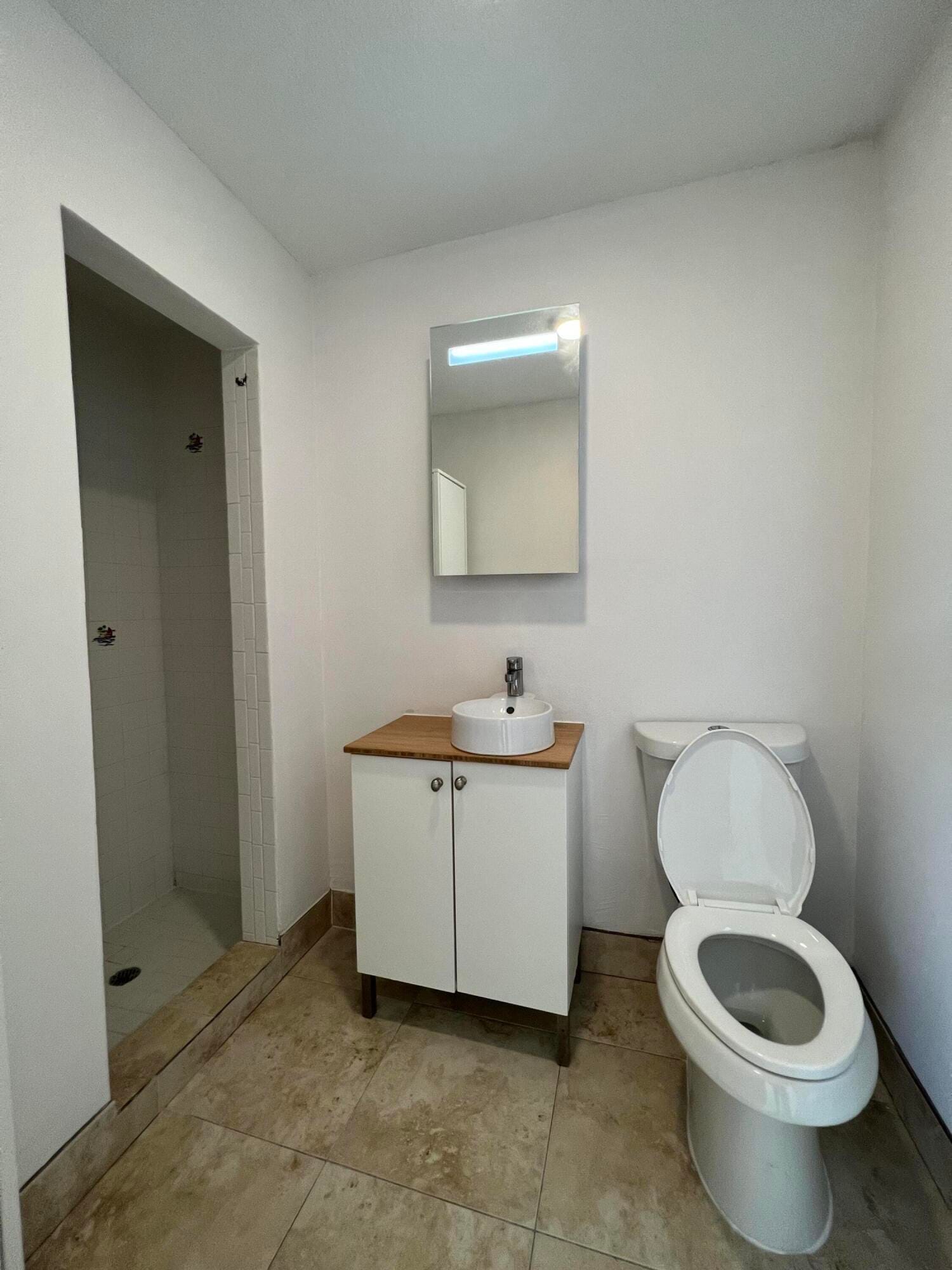 1140 Hernando Street C — photo 12