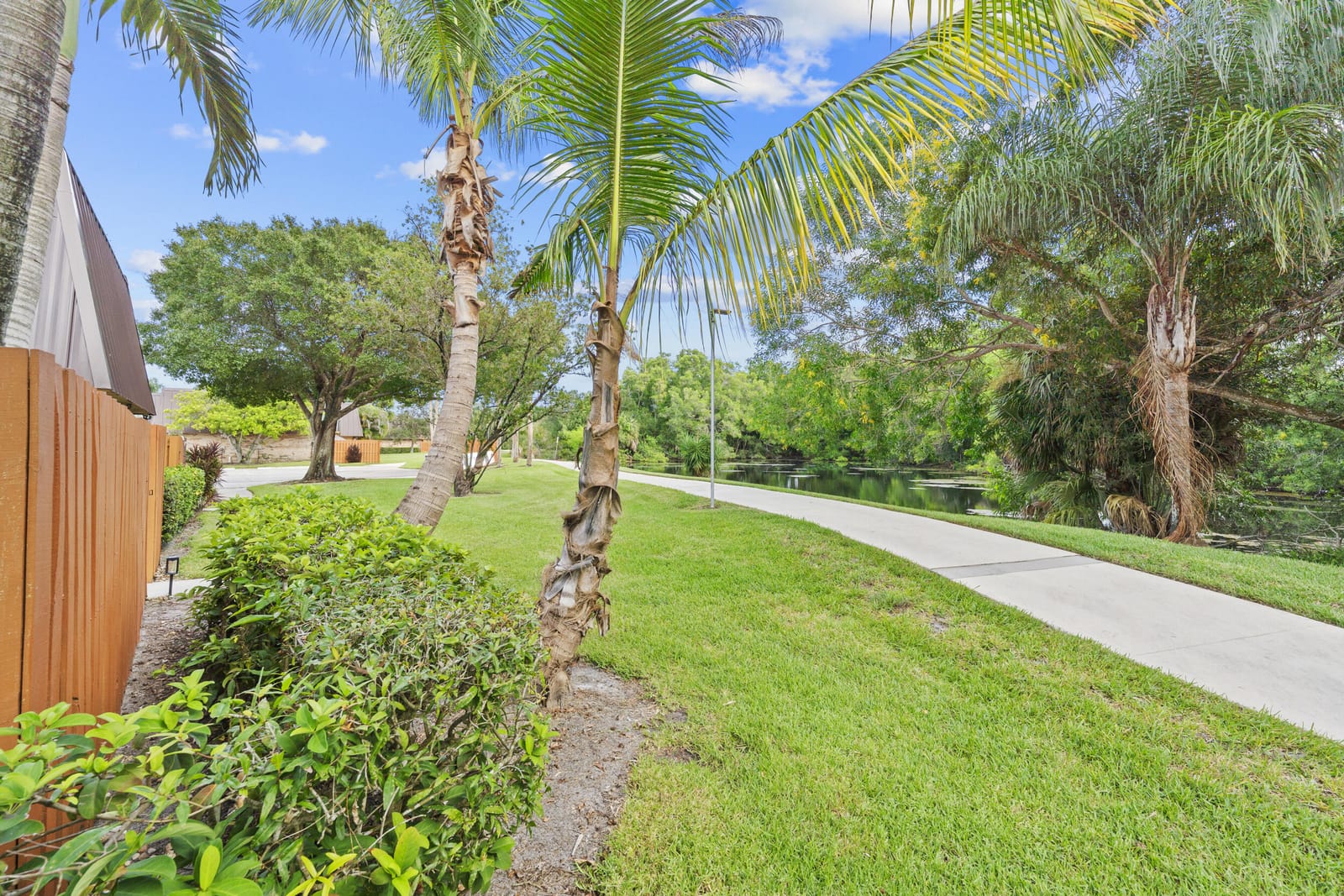 5726 SE WINDSONG Lane #324, Stuart, FL 34997 photo 23