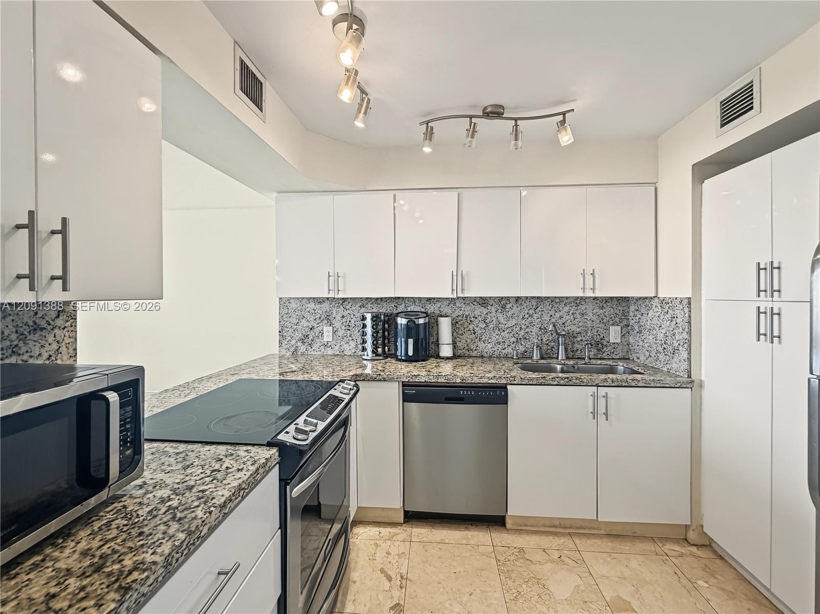 900 Bay Drive 221, Miami Beach, FL 33141 photo 4