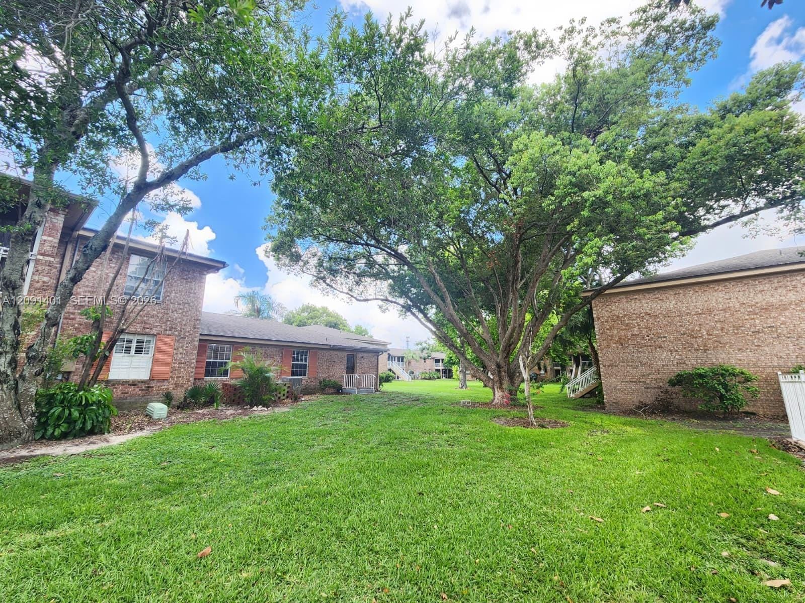 416 Banyon Tree Circle 108, FL 32751 photo 10