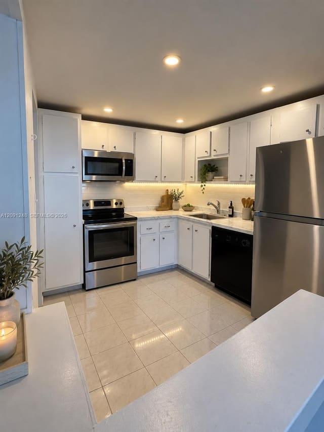 2761 Taft Street 212, Hollywood, FL 33020