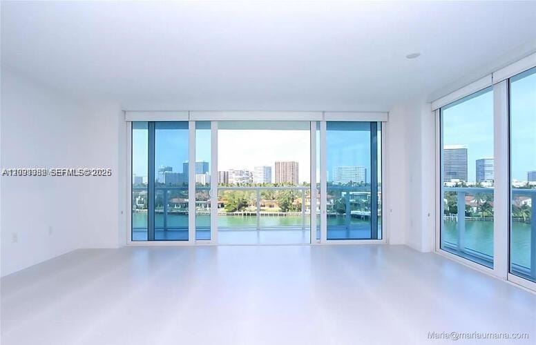 9821 E Bay Harbor Drive 703 — photo 2