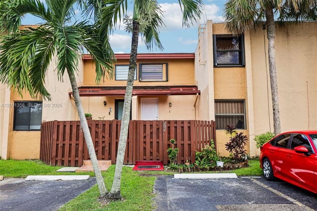 241 W Park Drive 5-202, Indian Summer Vilg Condo, Miami, FL