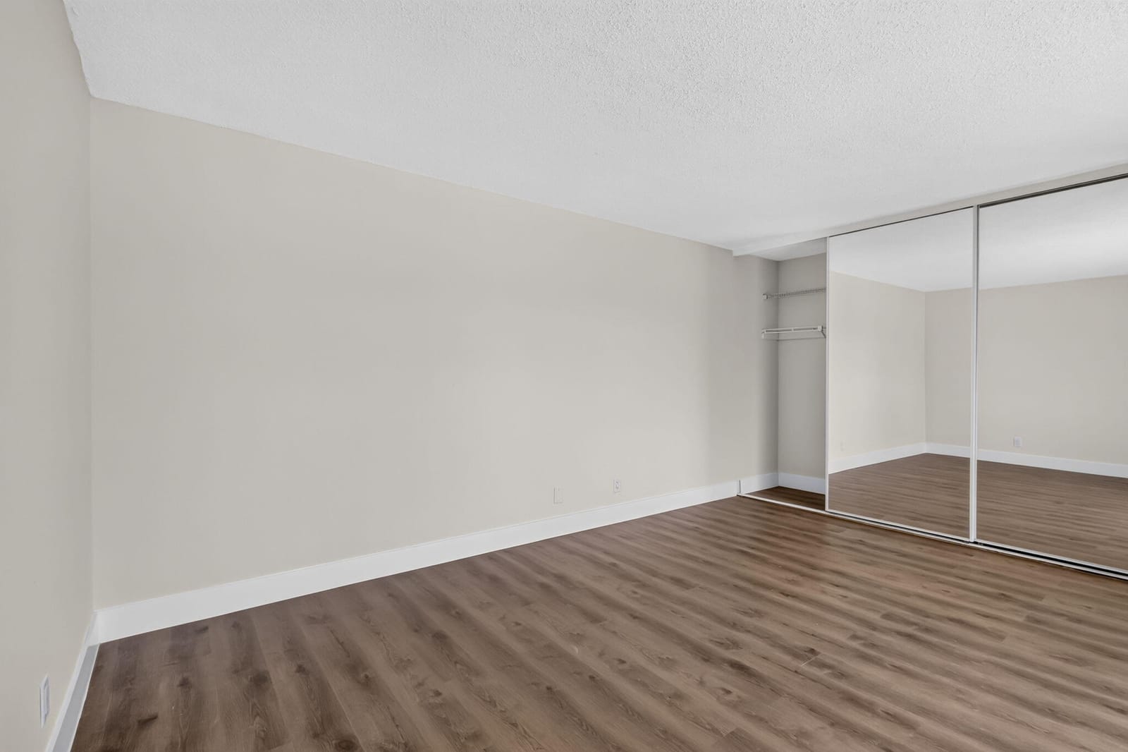 126 LAKE ARBOR Drive — photo 6