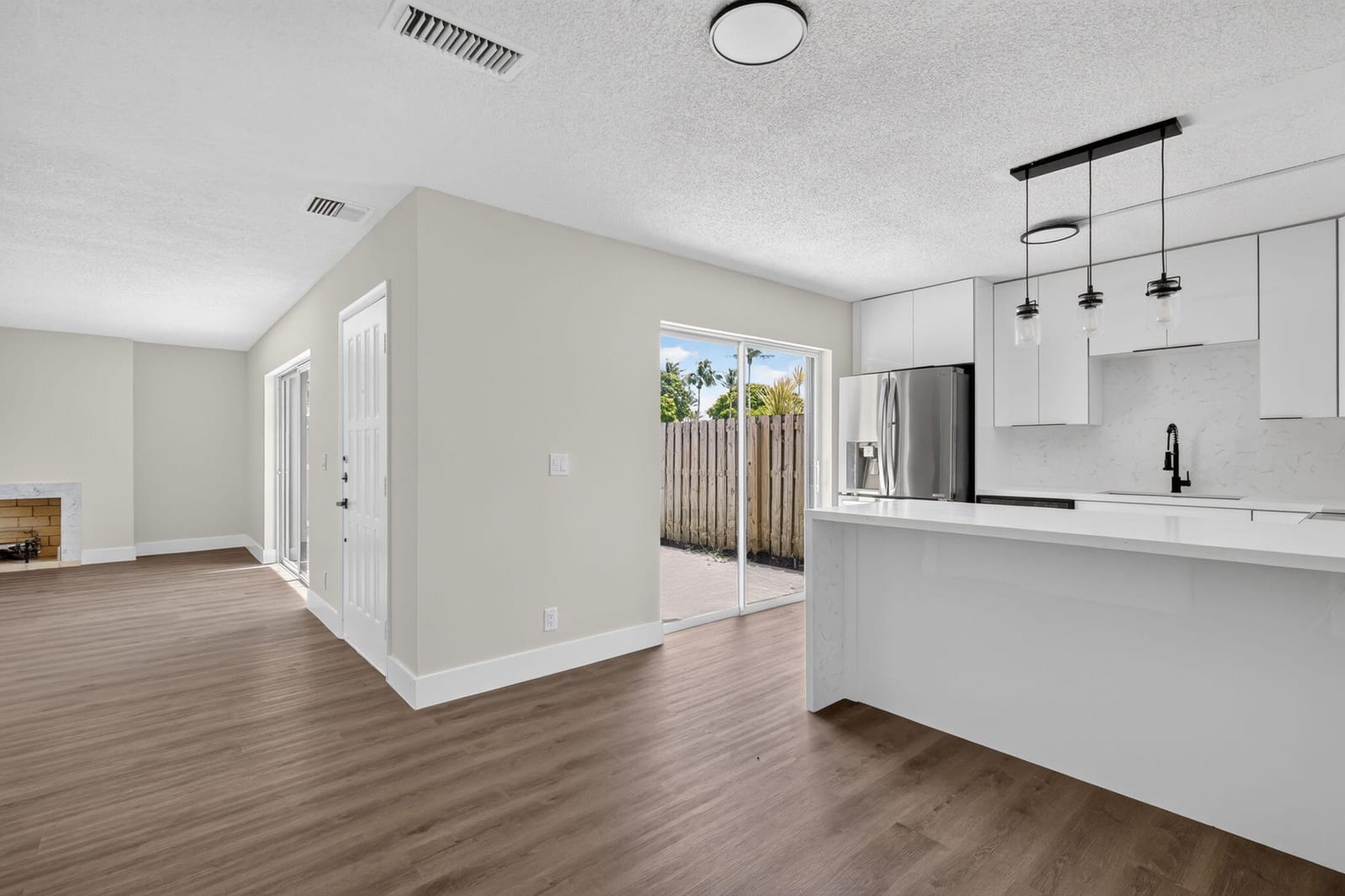 126 LAKE ARBOR Drive, Palm Springs, FL 33461 photo 20
