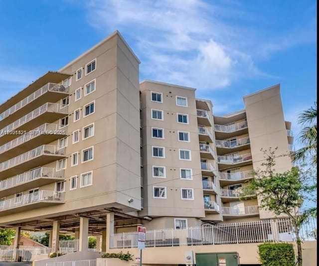 102 SW 6th Avenue 604, The Citadel, Miami, FL