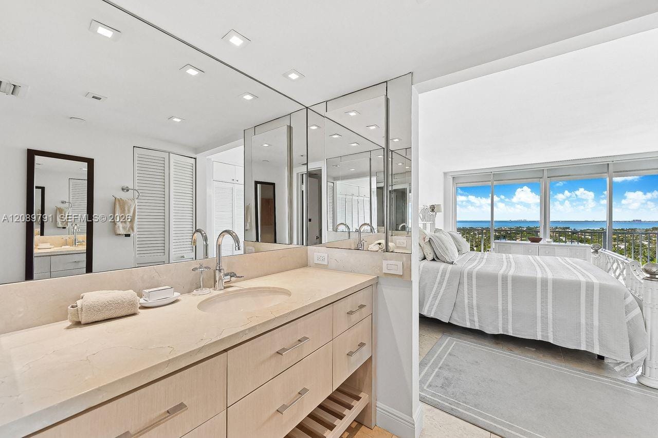 881 Ocean Drive 19C, Key Biscayne, FL 33149 photo 15