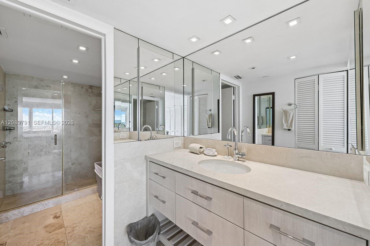 881 Ocean Drive 19C, Key Biscayne, FL 33149 photo 16