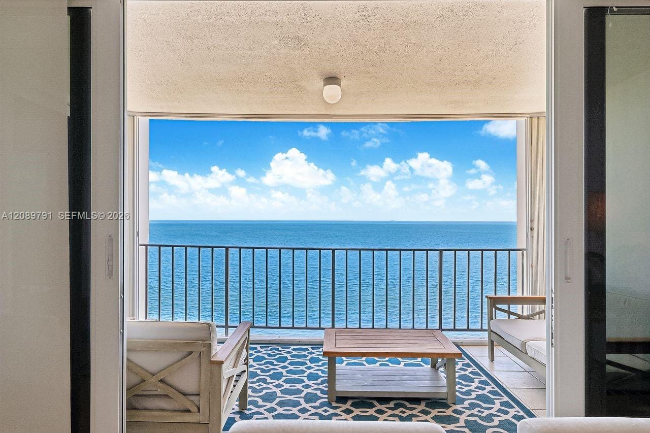 881 Ocean Drive 19C, Key Biscayne, FL 33149 photo 22