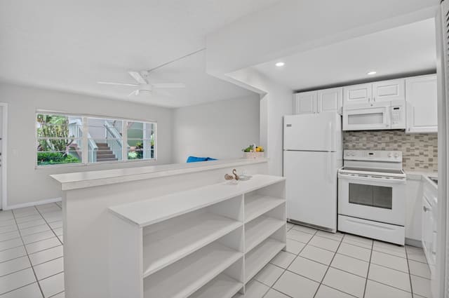 591 Fanshaw O, Boca Raton, FL 33434