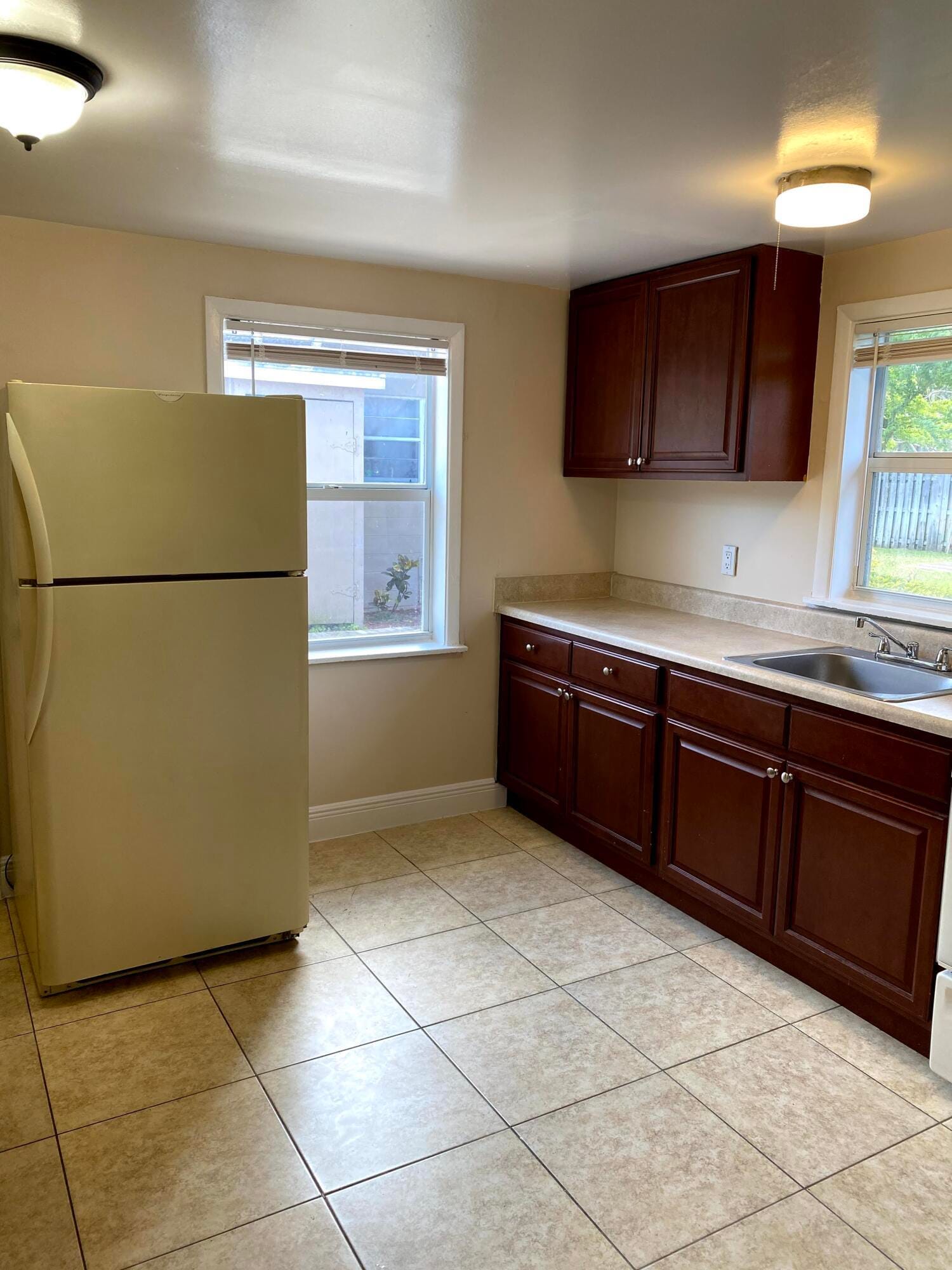4821 Vermont Avenue #2 — photo 2