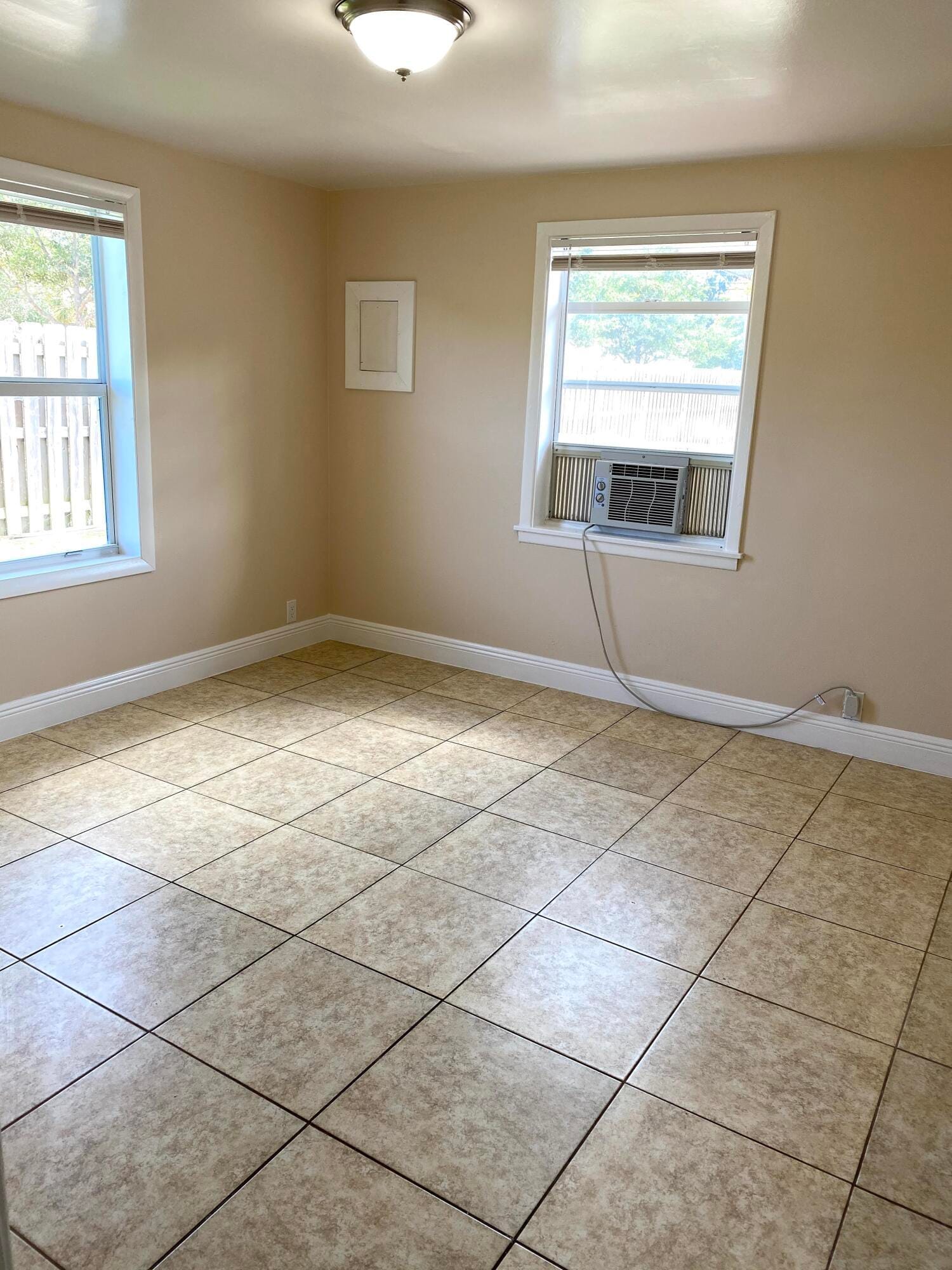 4821 Vermont Avenue #2 — photo 6