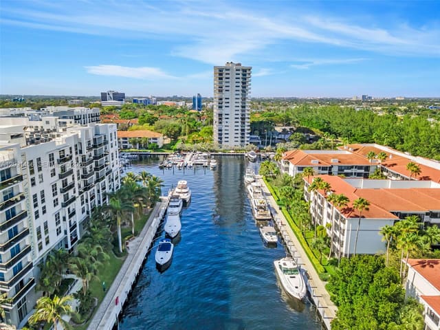 3200 Port Royale Drive N 205, Fort Lauderdale, FL 33308