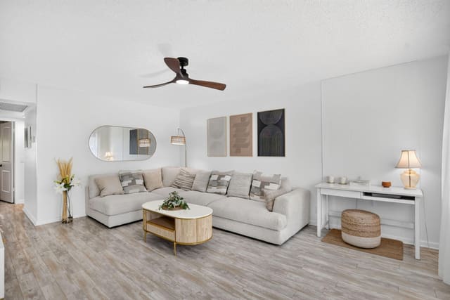 539 Durham S S, Deerfield Beach, FL 33442
