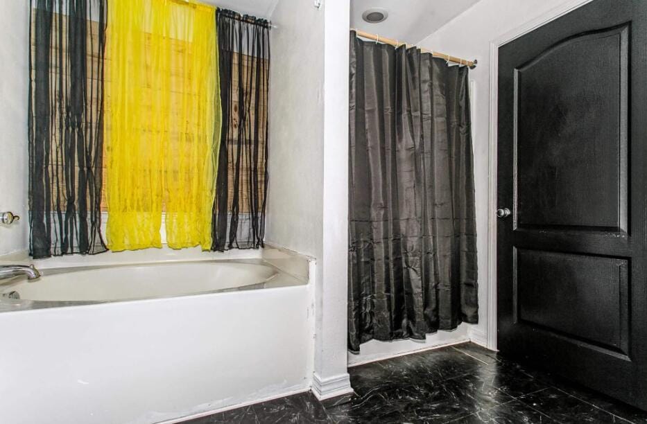 6432 Sarasota Street — photo 12
