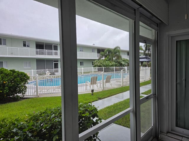2100 NE 38TH Street 110, Lighthouse Point, FL 33064