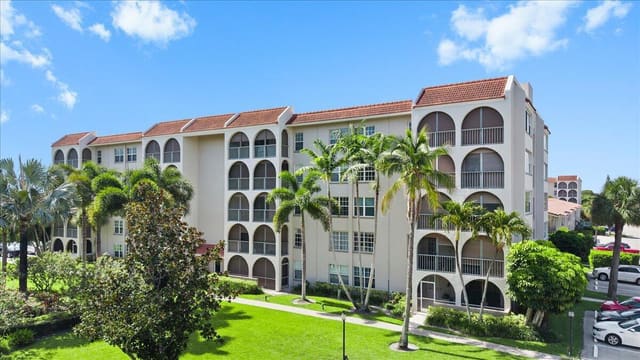 250 NE 20TH Street, Boca Raton, FL 33431