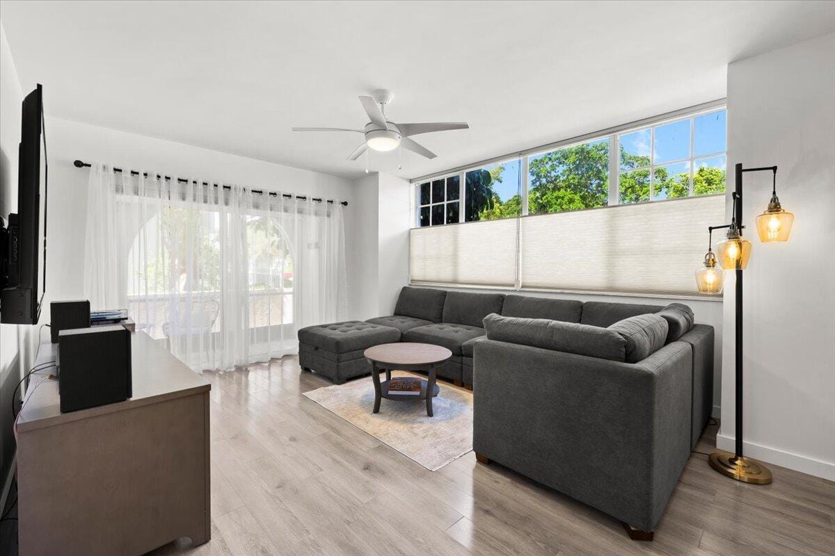 250 NE 20TH Street, Boca Raton, FL 33431 photo 5