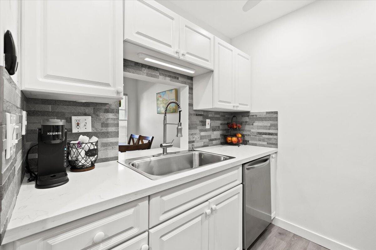 250 NE 20TH Street, Boca Raton, FL 33431 photo 9